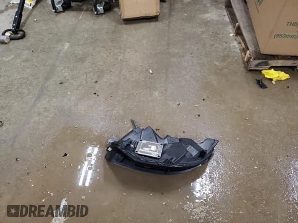 ✅ 2024 Ford Police Interceptor Utility • VIN: 1FM5K8AB3RGA00251 • Lot: 87021424. Wystawiony na Copart z przebiegiem Nie podano. Bezpłatny archiwum sprzedaży aukcyjnych z USA i szczegółowy raport historii pojazdu na DreamBid. Zdjęcie 13.