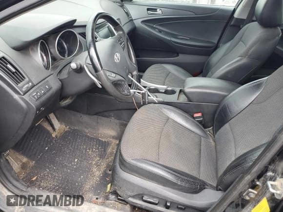 ✅ 2011 Hyundai Sonata SE • VIN: 5NPEC4AC6BH145952 • Lot: 72689904. Listed on Copart with 164,265 mi. Free auction sales archive from the USA and detailed vehicle history report at DreamBid. Image 7.