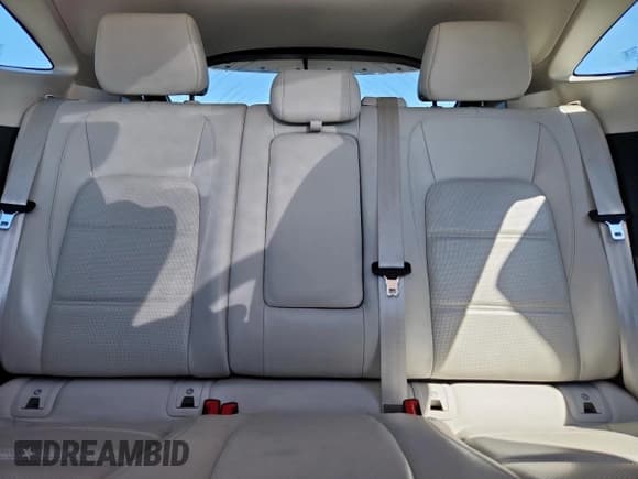 ✅ 2020 Jaguar E-Pace • VIN: SADFK2FX9L1011618 • Lot: 80488485. Wystawiony na Copart z przebiegiem 44 751 mil. Bezpłatny archiwum sprzedaży aukcyjnych z USA i szczegółowy raport historii pojazdu na DreamBid. Zdjęcie 10.