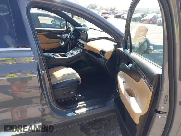 ✅ 2023 Hyundai Santa Fe Calligraphy • VIN: 5NMS54AL4PH657811 • Лот: 43124865. Опубликован ранее на IAAI с пробегом 17 026 миль. Бесплатный доступ к архиву аукционных продаж из США и подробный отчёт об истории автомобиля на DreamBid. Изображение 5.