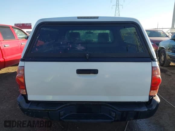 ✅ 2013 Toyota Tacoma • VIN: 5TFNX4CN4DX029014 • Lot: 43683251. Listed on IAAI with 130,720 mi. Free auction sales archive from the USA and detailed vehicle history report at DreamBid. Image 16.