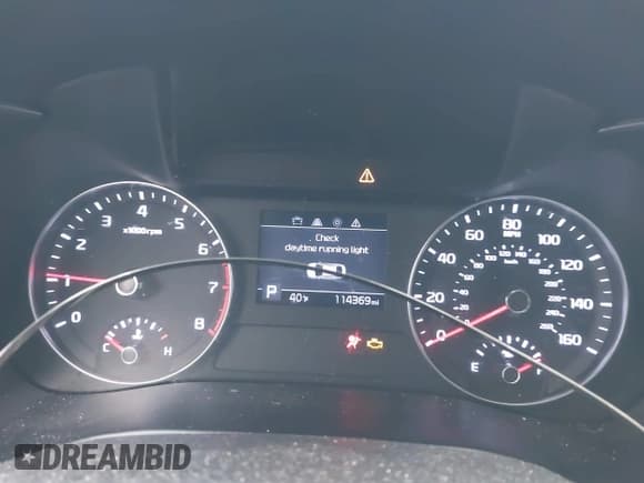 ✅ 2020 Kia Forte LXS • VIN: 3KPF24ADXLE238978 • Lot: 43718133. Wystawiony na IAAI z przebiegiem 114 369 mil. Bezpłatny archiwum sprzedaży aukcyjnych z USA i szczegółowy raport historii pojazdu na DreamBid. Zdjęcie 7.