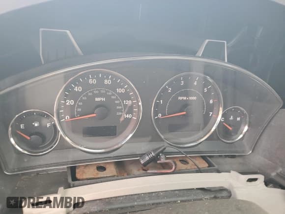 ✅ 2007 Jeep Commander Limited • VIN: 1J8HG58247C550546 • Лот: 61238305. Опубликован ранее на Copart с пробегом Не указан. Бесплатный доступ к архиву аукционных продаж из США и подробный отчёт об истории автомобиля на DreamBid. Изображение 9.