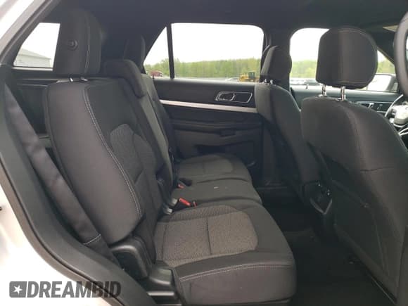 ✅ 2017 Ford Explorer XLT • VIN: 1FM5K8D8XHGD37787 • Lot: 55791645. Wystawiony na Copart z przebiegiem 92 896 mil. Bezpłatny archiwum sprzedaży aukcyjnych z USA i szczegółowy raport historii pojazdu na DreamBid. Zdjęcie 11.