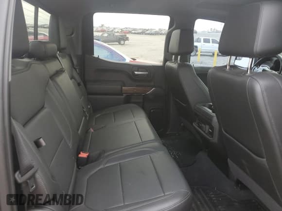 ✅ 2021 Chevrolet Silverado 1500 RST • VIN: 1GCUYEET1MZ299073 • Лот: 86660215. Опубликован ранее на Copart с пробегом 116 383 миль. Бесплатный доступ к архиву аукционных продаж из США и подробный отчёт об истории автомобиля на DreamBid. Изображение 10.