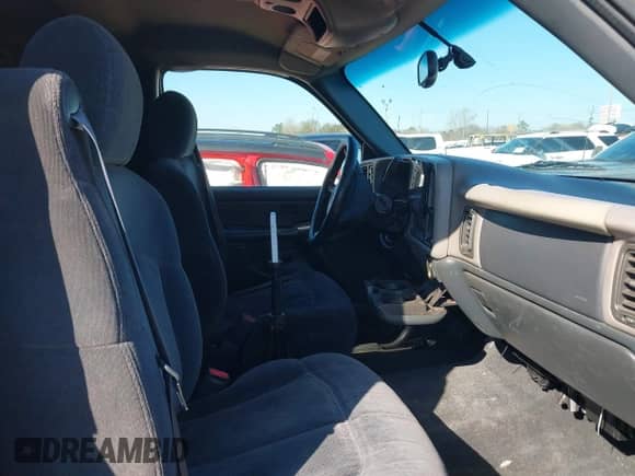 2000 Chevrolet Silverado 2500 LT с VIN 1GCGK29U1YE263011, выставлен на аукционе IAAI как лот 41634632 с пробегом 179 346 миль миль и . История ставок и продаж доступна на DreamBid. Изображение 5.