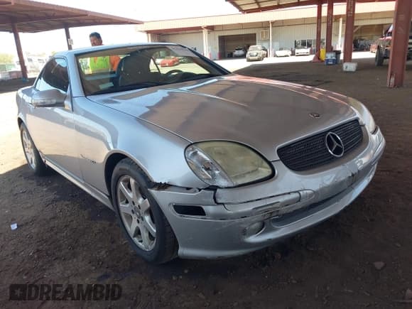 ✅ 2002 Mercedes-Benz SLK 230 Kompressor • VIN: WDBKK49FX2F251009 • Lot: 42443840. Listed on IAAI with 82,655 mi. Free auction sales archive from the USA and detailed vehicle history report at DreamBid. Image 6.
