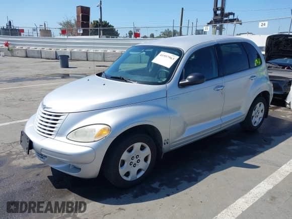 ✅ 2005 Chrysler PT Cruiser • VIN: 3C4FY48B05T569134 • Lot: 41957963. Listed on IAAI with 221,111 mi. Free auction sales archive from the USA and detailed vehicle history report at DreamBid. Image 18.
