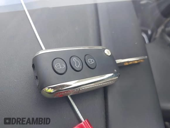 ✅ 2012 Bentley Continental GT • VIN: SCBGR3ZA1CC075068 • Лот: 42525968. Опубликован ранее на IAAI с пробегом 121 147 миль. Бесплатный доступ к архиву аукционных продаж из США и подробный отчёт об истории автомобиля на DreamBid. Изображение 11.