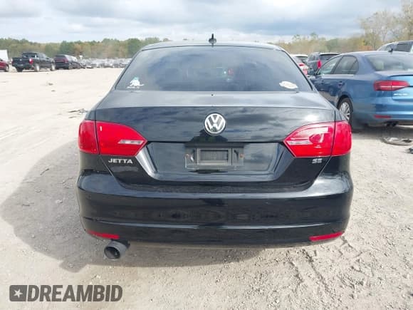 ✅ 2014 Volkswagen Jetta SE • VIN: 3VWD17AJ5EM289506 • Lot: 43461009. Listed on IAAI with 132,458 mi. Free auction sales archive from the USA and detailed vehicle history report at DreamBid. Image 16.