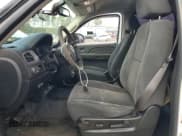 ✅ 2008 Chevrolet Tahoe Police • VIN: 1GNEC03028R172862 • Лот: 80131814. Опубликован ранее на Copart с пробегом 171 976 миль. Бесплатный доступ к архиву аукционных продаж из США и подробный отчёт об истории автомобиля на DreamBid. Изображение 7.