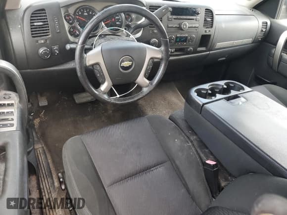 ✅ 2011 Chevrolet Silverado 1500 LT • VIN: 1GCRKSE36BZ343507 • Лот: 89533695. Опубликован ранее на Copart с пробегом 196 650 миль. Бесплатный доступ к архиву аукционных продаж из США и подробный отчёт об истории автомобиля на DreamBid. Изображение 8.