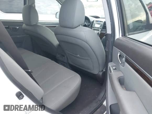 2012 Hyundai Santa Fe GLS с VIN 5XYZGDAB7CG108026, выставлен на аукционе IAAI как лот 43605883 с пробегом 309 958 миль миль и . История ставок и продаж доступна на DreamBid. Изображение 8.