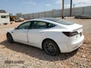 ✅ 2020 Tesla Model 3 Standard Range Plus • VIN: 5YJ3E1EA6LF785944 • Lot: 53220345. Wystawiony na Copart z przebiegiem Nie podano. Bezpłatny archiwum sprzedaży aukcyjnych z USA i szczegółowy raport historii pojazdu na DreamBid. Zdjęcie 2.