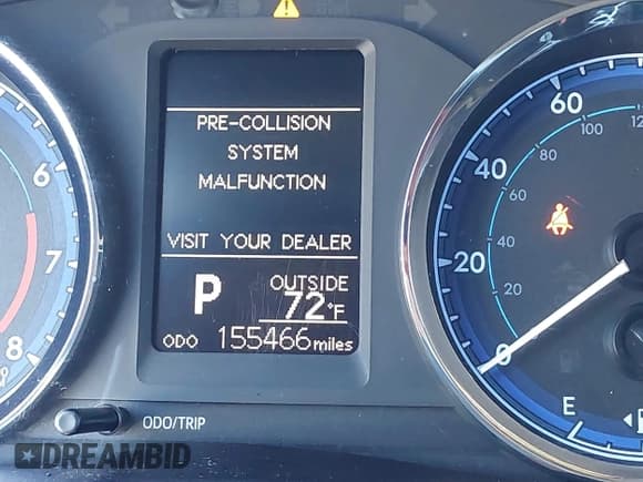 ✅ 2018 Toyota Corolla SE • VIN: 5YFBURHE5JP759283 • Лот: 43536010. Опубликован ранее на IAAI с пробегом 155 466 миль. Бесплатный доступ к архиву аукционных продаж из США и подробный отчёт об истории автомобиля на DreamBid. Изображение 15.