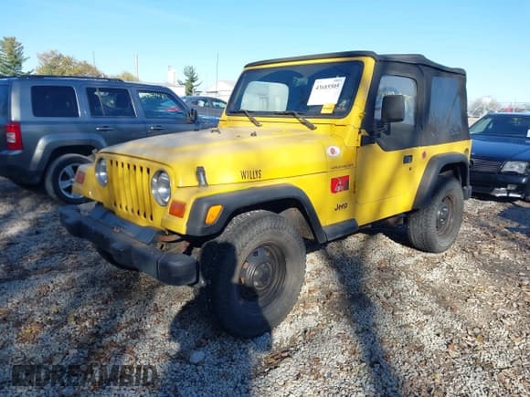 ✅ 2000 Jeep Wrangler SE • VIN: 1J4FA29P8YP729363 • Лот: 43685505. Опубликован ранее на IAAI с пробегом 176 196 миль. Бесплатный доступ к архиву аукционных продаж из США и подробный отчёт об истории автомобиля на DreamBid. Изображение 2.