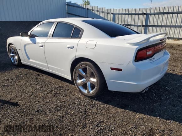 ✅ 2012 Dodge Charger RT Plus • VIN: 2C3CDXCT6CH239315 • Lot: 69778175. Wystawiony na Copart z przebiegiem 188 707 mil. Bezpłatny archiwum sprzedaży aukcyjnych z USA i szczegółowy raport historii pojazdu na DreamBid. Zdjęcie 2.