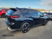 ✅ 2022 Toyota Highlander XSE • VIN: 5TDLZRBH8NS242498 • Lot: 91269875. Listed on Copart with 23,470 mi. Free auction sales archive from the USA and detailed vehicle history report at DreamBid. Image 3.