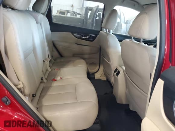 ✅ 2017 Nissan Rogue SV • VIN: JN8AT2MT2HW393699 • Lot: 85883175. Wystawiony na Copart z przebiegiem 116 449 mil. Bezpłatny archiwum sprzedaży aukcyjnych z USA i szczegółowy raport historii pojazdu na DreamBid. Zdjęcie 11.