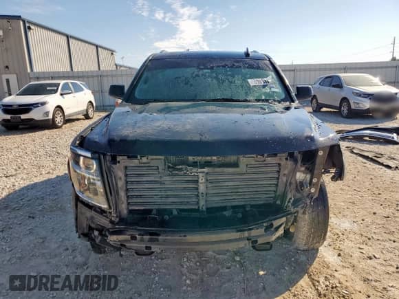 2019 Chevrolet Tahoe LT z VIN 1GNSCBKC2KR118169, wystawiony jako Copart lot #85701705 z przebiegiem 113 918 mil mil oraz Czysty tytuł • Clean title. Historia ofert i sprzedaży dostępna na DreamBid. Obrazek 5.