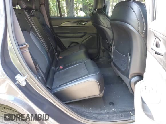 ✅ 2023 Jeep Grand Cherokee Altitude • VIN: 1C4RJGAG7PC601620 • Лот: 43129675. Опубликован ранее на IAAI с пробегом 25 862 миль. Бесплатный доступ к архиву аукционных продаж из США и подробный отчёт об истории автомобиля на DreamBid. Изображение 8.