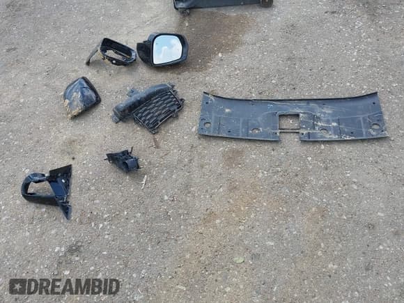 ✅ 2024 Jeep Grand Cherokee Altitude • VIN: 1C4RJKAG2R8591409 • Lot: 42919271. Listed on IAAI with 19,434 mi. Free auction sales archive from the USA and detailed vehicle history report at DreamBid. Image 11.