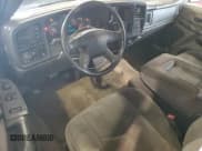 ✅ 2001 Chevrolet Silverado 2500HD LS • VIN: 1GCHK29U21E258040 • Лот: 64043465. Опубликован ранее на Copart с пробегом 259 626 миль. Бесплатный доступ к архиву аукционных продаж из США и подробный отчёт об истории автомобиля на DreamBid. Изображение 8.