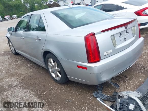 ✅ 2011 Cadillac STS RWD • VIN: 1G6DW6ED8B0127731 • Лот: 42778186. Опубликован ранее на IAAI с пробегом 103 192 миль. Бесплатный доступ к архиву аукционных продаж из США и подробный отчёт об истории автомобиля на DreamBid. Изображение 3.