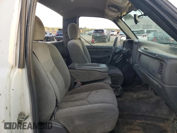 ✅ 2005 Chevrolet Silverado 1500 Work Truck • VIN: 1GCEC14V85Z311137 • Lot: 69406965. Listed on Copart with 231,439 mi. Free auction sales archive from the USA and detailed vehicle history report at DreamBid. Image 10.