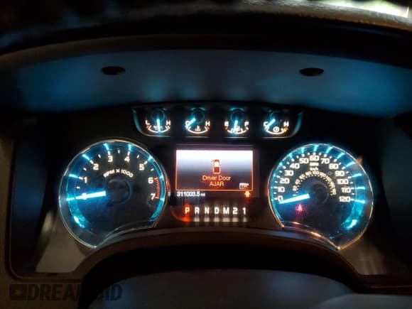 ✅ 2011 Ford F-150 XL • VIN: 1FTFW1EFXBFC07944 • Lot: 59618805. Listed on Copart with 311,003 mi. Free auction sales archive from the USA and detailed vehicle history report at DreamBid. Image 9.