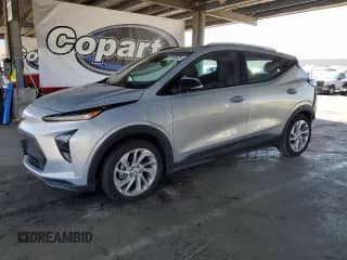 2023 Chevrolet Bolt EUV LT with VIN 1G1FY6S08P4155524, listed as a Copart auction lot 81655625 with 33,198 mi miles and Salvage title. Bid and sale history available at DreamBid. Image 1.