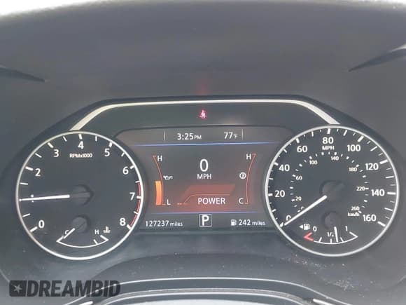 ✅ 2018 Nissan Maxima SL • VIN: 1N4AA6AP5JC393421 • Lot: 41934608. Wystawiony na IAAI z przebiegiem 127 237 mil. Bezpłatny archiwum sprzedaży aukcyjnych z USA i szczegółowy raport historii pojazdu na DreamBid. Zdjęcie 7.