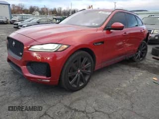 ✅ 2019 Jaguar F-Pace S • VIN: SADCM2FV6KA353716 • Lot: 90703075. Wystawiony na Copart z przebiegiem 92 526 mil. Bezpłatny archiwum sprzedaży aukcyjnych z USA i szczegółowy raport historii pojazdu na DreamBid. Zdjęcie 1.