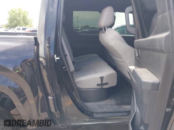 ✅ 2024 Toyota Tacoma SR5 • VIN: 3TMLB5JN9RM048881 • Лот: 42562353. Опубликован ранее на IAAI с пробегом 17 712 миль. Бесплатный доступ к архиву аукционных продаж из США и подробный отчёт об истории автомобиля на DreamBid. Изображение 8.