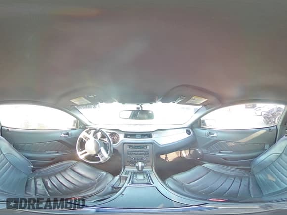 ✅ 2014 Ford Mustang V6 • VIN: 1ZVBP8AM1E5258829 • Lot: 69080915. Wystawiony na Copart z przebiegiem 153 914 mil. Bezpłatny archiwum sprzedaży aukcyjnych z USA i szczegółowy raport historii pojazdu na DreamBid. Zdjęcie 15.