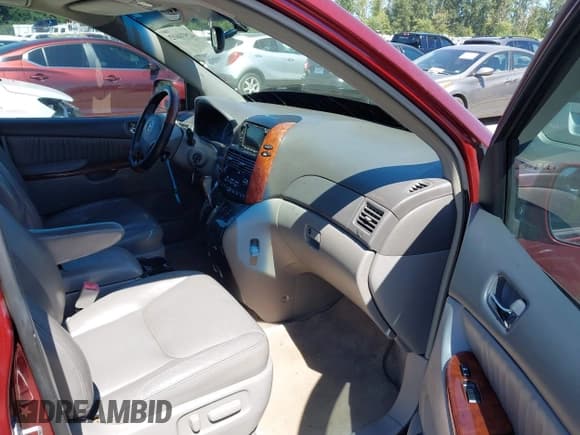 ✅ 2005 Toyota Sienna XLE • VIN: 5TDZA22C15S226558 • Lot: 42974612. Listed on IAAI with 187,437 mi. Free auction sales archive from the USA and detailed vehicle history report at DreamBid. Image 5.