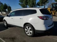 ✅ 2017 Chevrolet Traverse LT • VIN: 1GNKRGKD7HJ267088 • Lot: 82638125. Wystawiony na Copart z przebiegiem 83 811 mil. Bezpłatny archiwum sprzedaży aukcyjnych z USA i szczegółowy raport historii pojazdu na DreamBid. Zdjęcie 2.