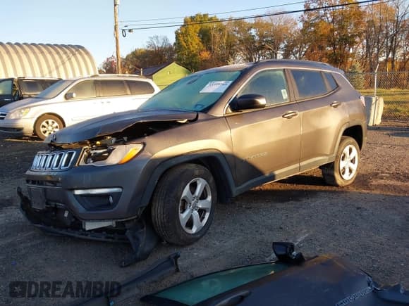 ✅ 2018 Jeep Compass Latitude • VIN: 3C4NJDBB8JT176176 • Lot: 43499289. Wystawiony na IAAI z przebiegiem 36 958 mil. Bezpłatny archiwum sprzedaży aukcyjnych z USA i szczegółowy raport historii pojazdu na DreamBid. Zdjęcie 2.