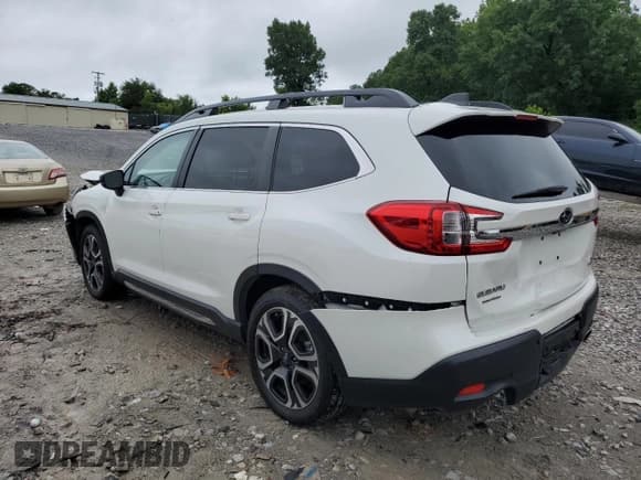 ✅ 2024 Subaru Ascent Limited • VIN: 4S4WMASD8R3421525 • Lot: 60427695. Listed on Copart with 44,260 mi. Free auction sales archive from the USA and detailed vehicle history report at DreamBid. Image 2.