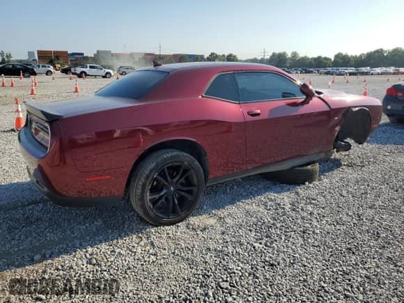 2018 Dodge Challenger R/T with VIN 2C3CDZBT1JH162136, listed as a Copart auction lot 67678165 with 80,571 mi miles and Salvage title. Bid and sale history available at DreamBid. Image 3.