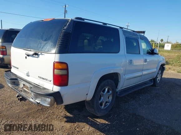 ✅ 2003 Chevrolet Suburban LS • VIN: 3GNEC16Z23G223902 • Лот: 43611151. Опубликован ранее на IAAI с пробегом 359 523 миль. Бесплатный доступ к архиву аукционных продаж из США и подробный отчёт об истории автомобиля на DreamBid. Изображение 4.