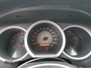 ✅ 2008 Toyota Tacoma • VIN: 5TEPX42N98Z505993 • Lot: 91369715. Wystawiony na Copart z przebiegiem Nie podano. Bezpłatny archiwum sprzedaży aukcyjnych z USA i szczegółowy raport historii pojazdu na DreamBid. Zdjęcie 9.