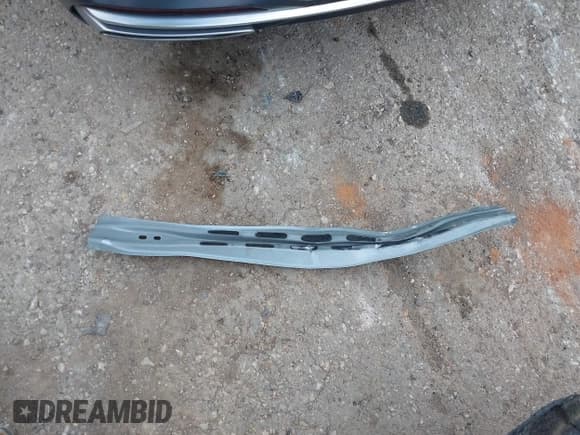 ✅ 2023 Audi A4 S line Premium Plus • VIN: WAUEAAF44PN005960 • Лот: 43223068. Опубликован ранее на IAAI с пробегом Не указан. Бесплатный доступ к архиву аукционных продаж из США и подробный отчёт об истории автомобиля на DreamBid. Изображение 12.