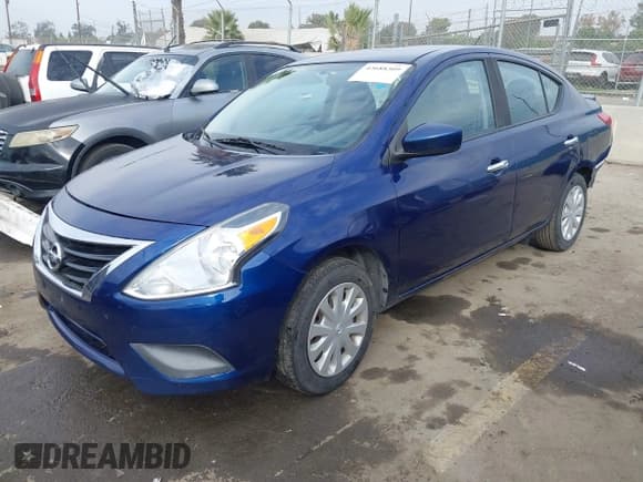 ✅ 2018 Nissan Versa SV • VIN: 3N1CN7AP2JL856488 • Lot: 43688309. Wystawiony na IAAI z przebiegiem 146 170 mil. Bezpłatny archiwum sprzedaży aukcyjnych z USA i szczegółowy raport historii pojazdu na DreamBid. Zdjęcie 2.