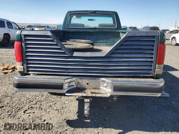 ✅ 1988 Ford F-250 • VIN: 1FTHF25GXJPA89166 • Lot: 73861314. Listed on Copart with 49,090 mi. Free auction sales archive from the USA and detailed vehicle history report at DreamBid. Image 6.