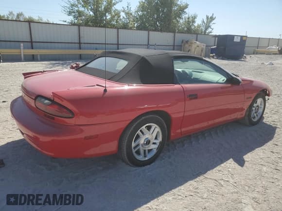 ✅ 1994 Chevrolet Camaro Z28 • VIN: 2G1FP32P8R2198428 • Лот: 74102114. Опубликован ранее на Copart с пробегом 57 712 миль. Бесплатный доступ к архиву аукционных продаж из США и подробный отчёт об истории автомобиля на DreamBid. Изображение 3.