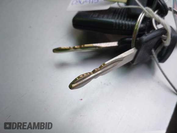 ✅ 1997 Ford Explorer XLT • VIN: 1FMDU32PXVUD36915 • Lot: 41421762. Wystawiony na IAAI z przebiegiem 109 168 mil. Bezpłatny archiwum sprzedaży aukcyjnych z USA i szczegółowy raport historii pojazdu na DreamBid. Zdjęcie 11.