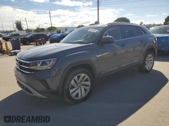 ✅ 2020 Volkswagen Atlas SE • VIN: 1V25E2CA3LC228681 • Лот: 82409895. Опубликован ранее на Copart с пробегом 69 479 миль. Бесплатный доступ к архиву аукционных продаж из США и подробный отчёт об истории автомобиля на DreamBid. Изображение 1.