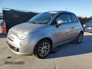 ✅ 2015 FIAT 500 Pop • VIN: 3C3CFFAR3FT609675 • Lot: 86212115. Wystawiony na Copart z przebiegiem 87 925 mil. Bezpłatny archiwum sprzedaży aukcyjnych z USA i szczegółowy raport historii pojazdu na DreamBid. Zdjęcie 1.