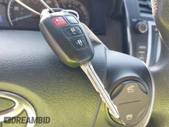 ✅ 2012 Toyota Camry XLE • VIN: 4T4BF1FK6CR189712 • Lot: 43543186. Listed on IAAI with 87,170 mi. Free auction sales archive from the USA and detailed vehicle history report at DreamBid. Image 11.